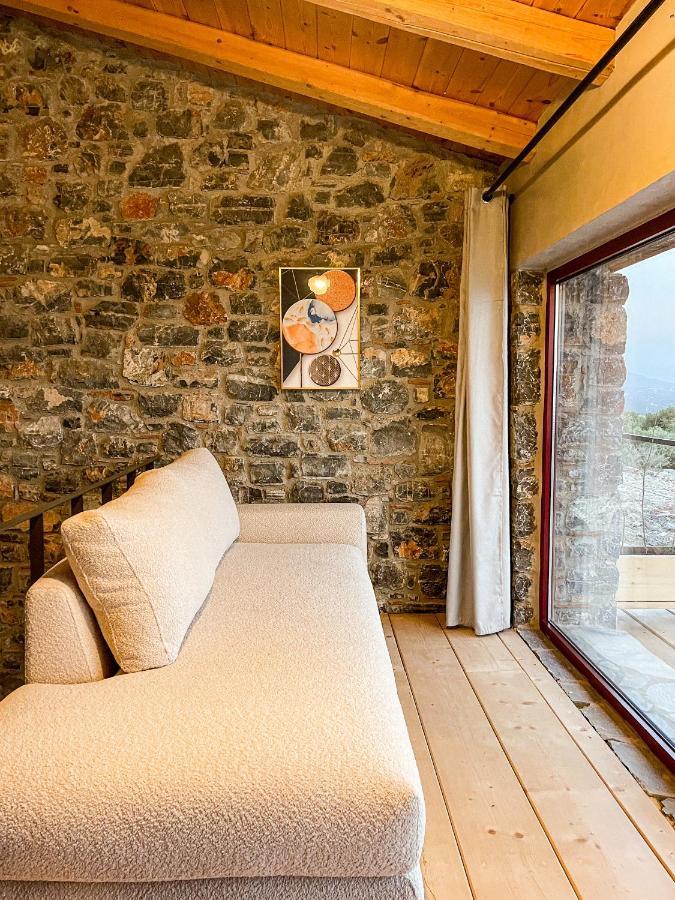 Modern Stone Villas With Swimming Pool Aliveri Eksteriør bilde