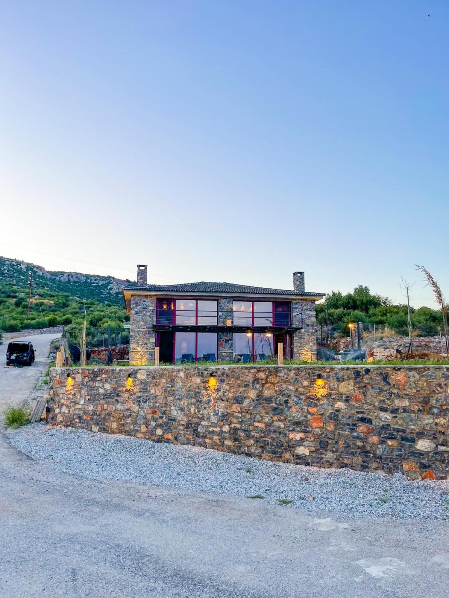 Modern Stone Villas With Swimming Pool Aliveri Eksteriør bilde